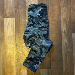 Strut this camo leggings